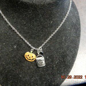 COOKIE LEE HALLOWEEN NECKLACE